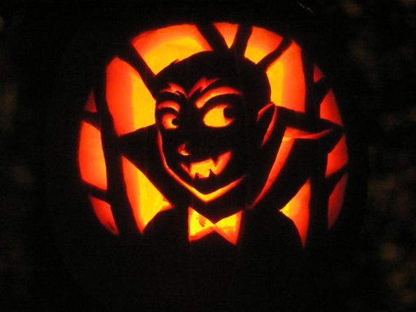 Vampire_Halloween_Pumpkin_by_bellsandy